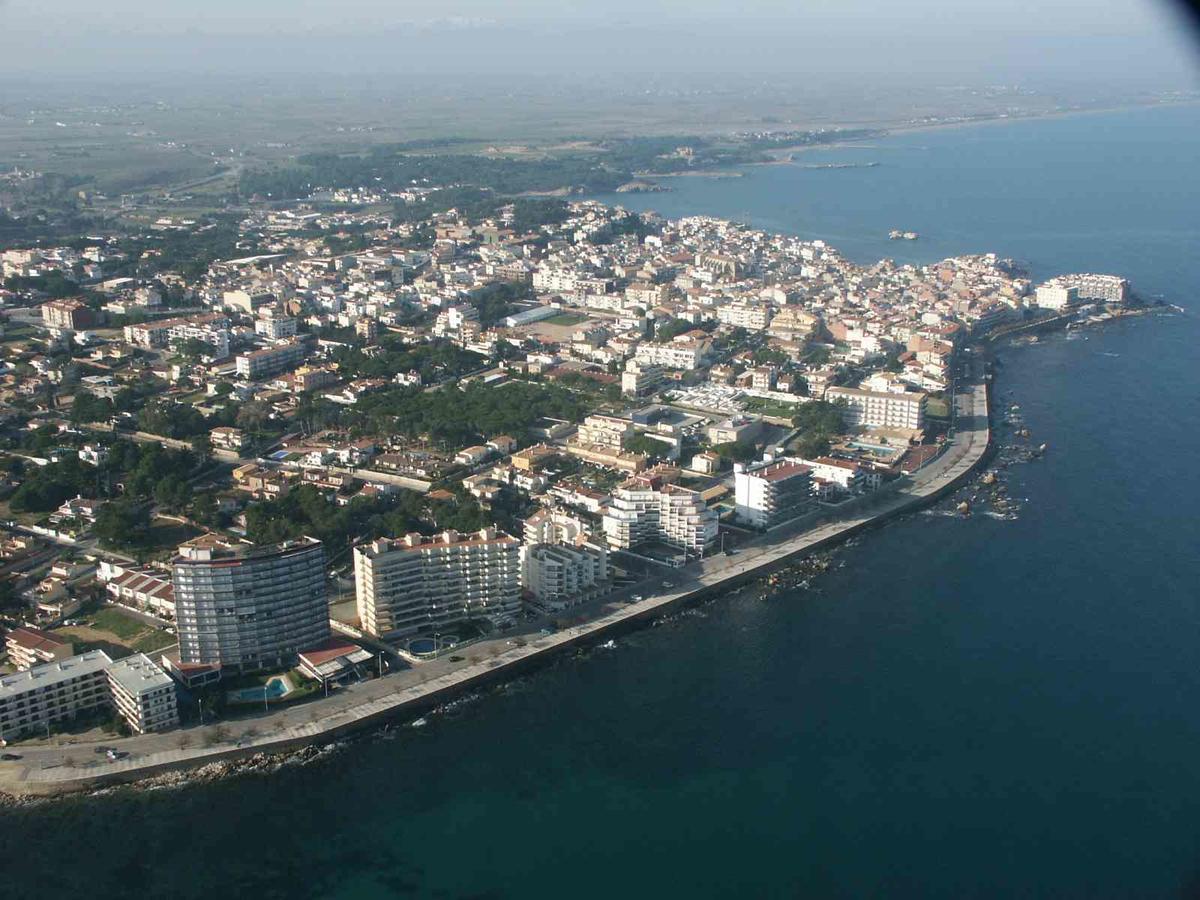 Jamaica Lägenhet L' Escala Exteriör bild